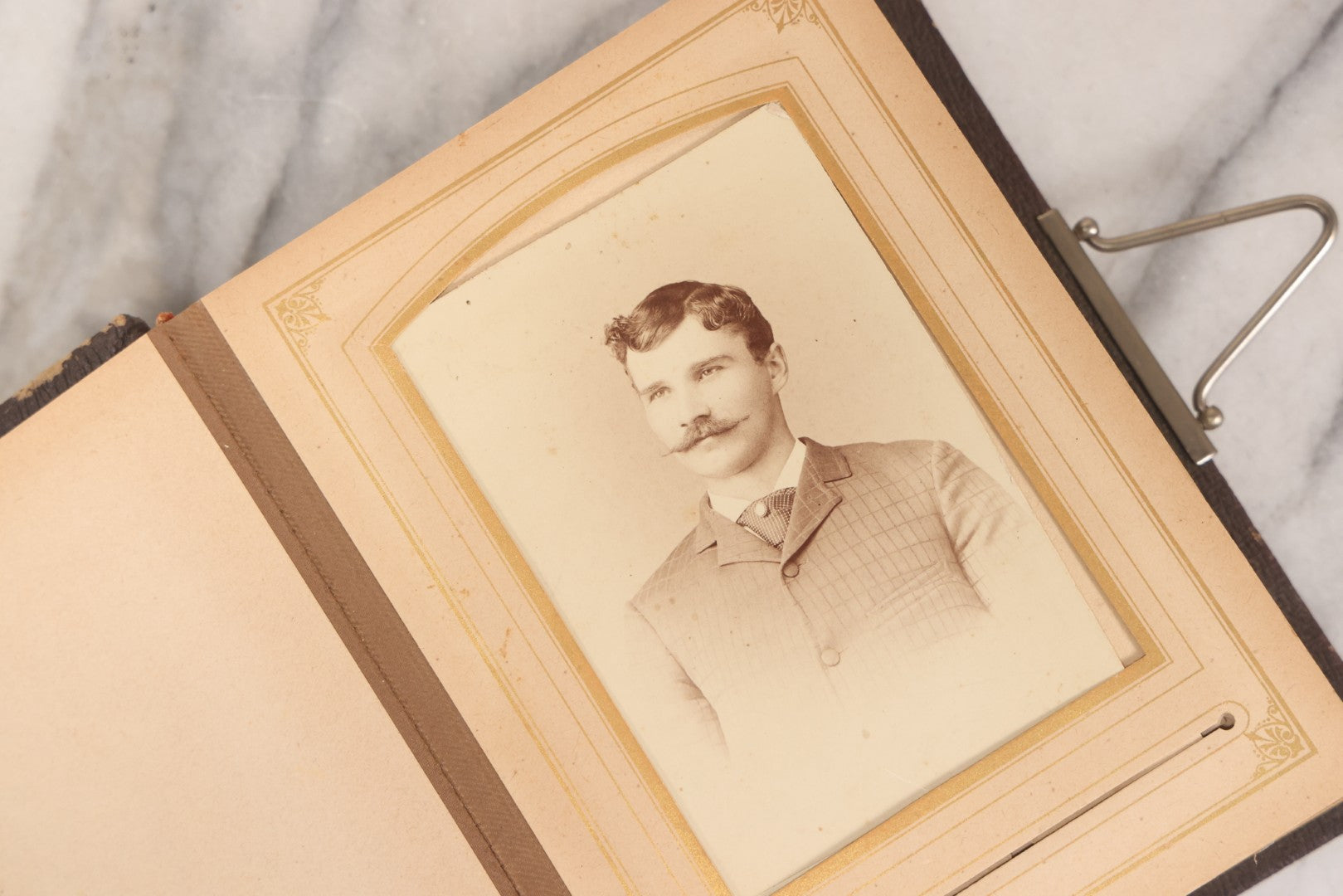 Lot 140 - Antique Portrait Photograph Album With 15 Carte De Visite C.D.V.., 2 Cabinet Card, And 3 Tintype Photographs Of Men, Women, And Children