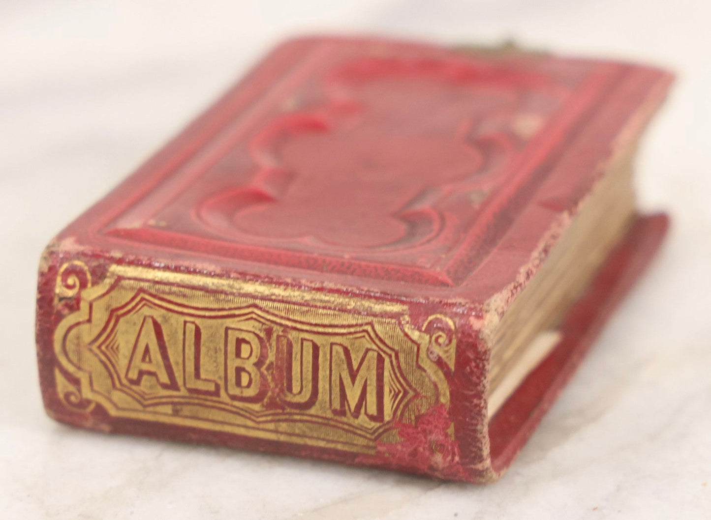 Lot 141 - Antique Gem Tintype Album With 26 Gem Tintype Photographs Including Man In Uniform, Note Binding In Poor Condition