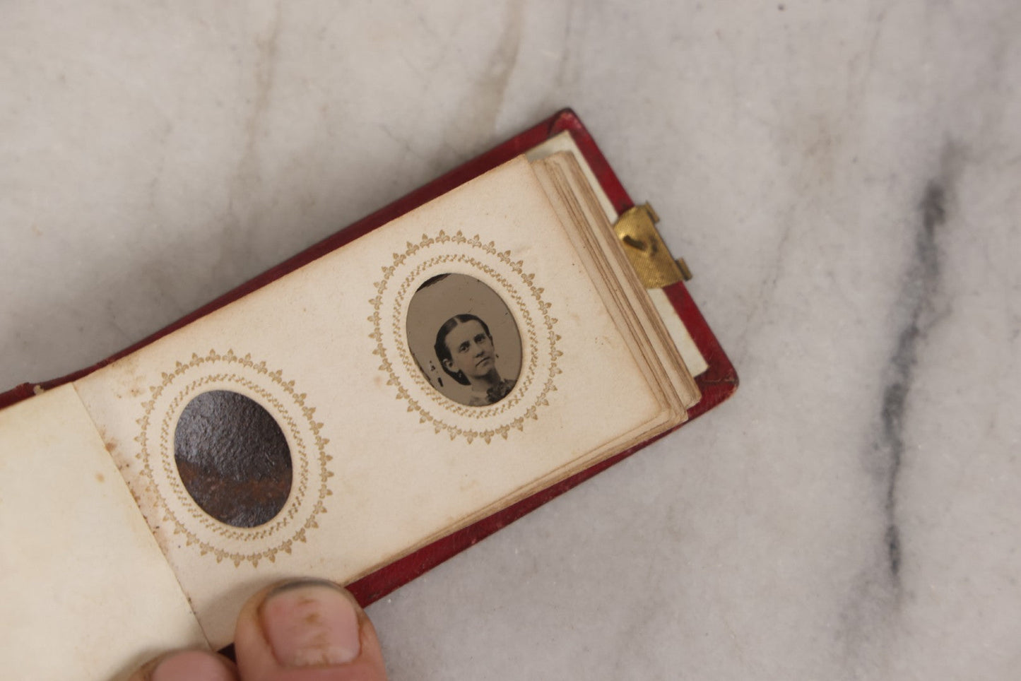 Lot 141 - Antique Gem Tintype Album With 26 Gem Tintype Photographs Including Man In Uniform, Note Binding In Poor Condition