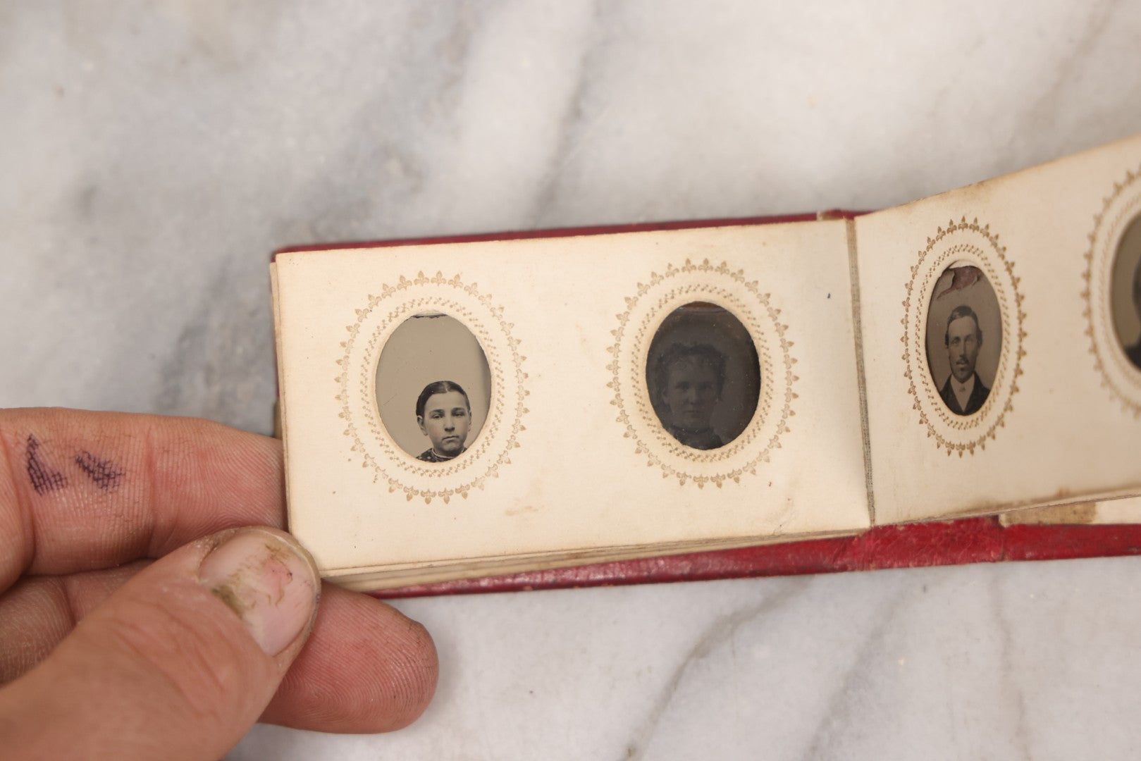 Lot 141 - Antique Gem Tintype Album With 26 Gem Tintype Photographs Including Man In Uniform, Note Binding In Poor Condition