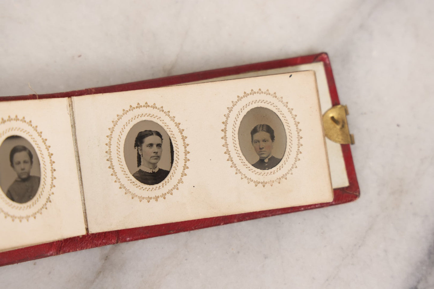 Lot 141 - Antique Gem Tintype Album With 26 Gem Tintype Photographs Including Man In Uniform, Note Binding In Poor Condition