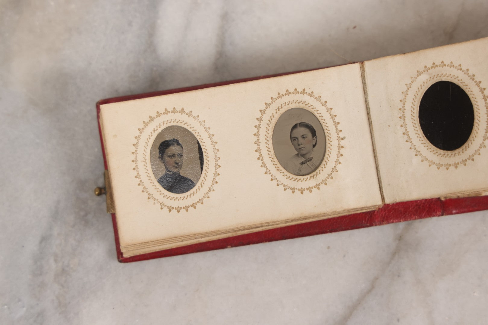 Lot 141 - Antique Gem Tintype Album With 26 Gem Tintype Photographs Including Man In Uniform, Note Binding In Poor Condition