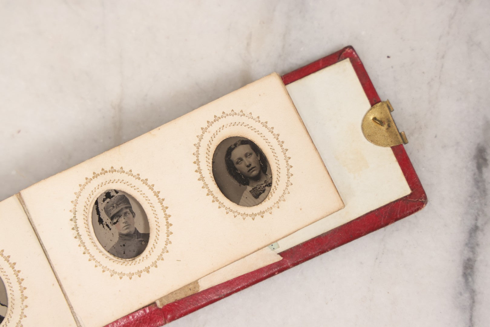 Lot 141 - Antique Gem Tintype Album With 26 Gem Tintype Photographs Including Man In Uniform, Note Binding In Poor Condition