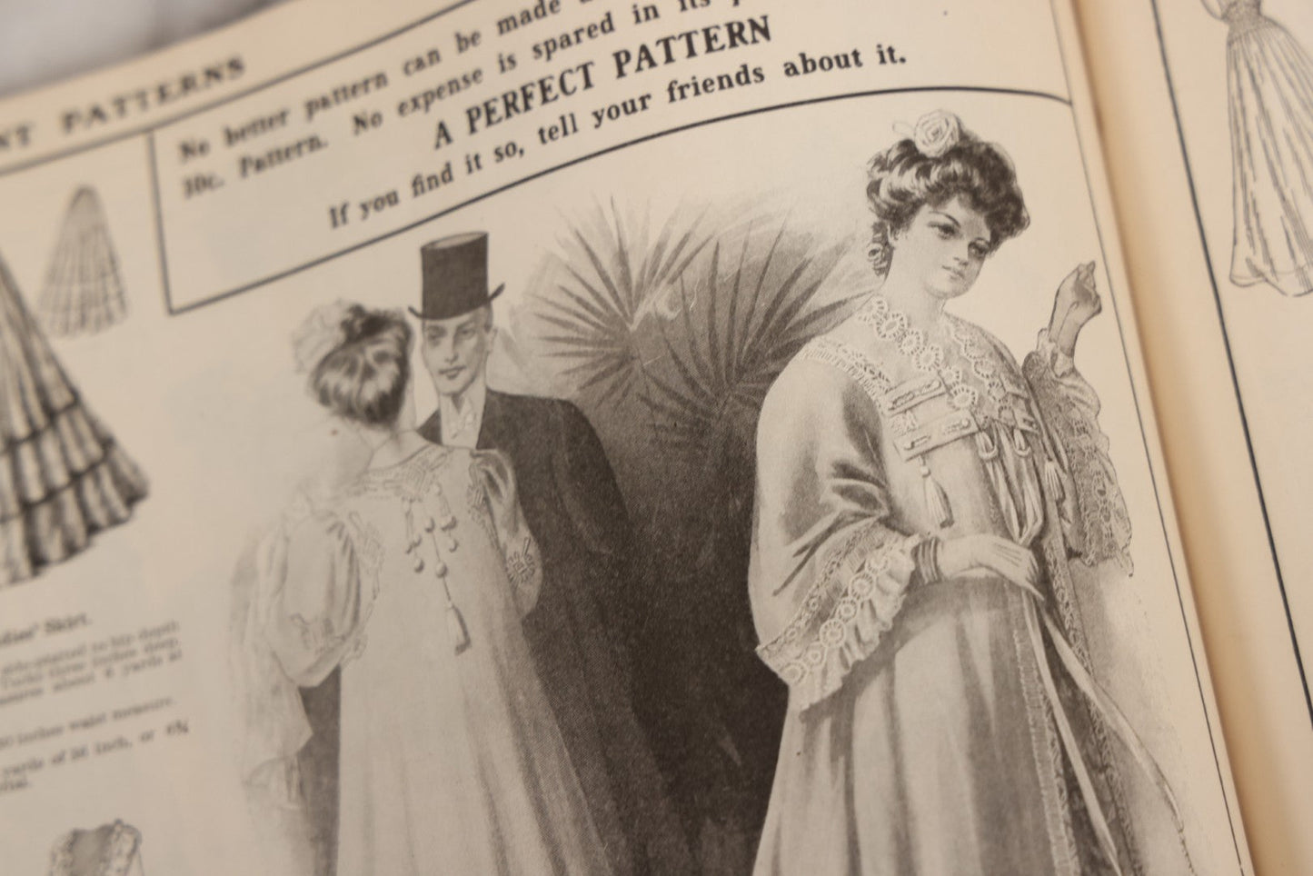 Lot 161 - Antique “New Idea Fashion Review” Spring And Summer 1908 Pattern Magazine, The New Idea Pattern Co., Chicago, New York, Toronto