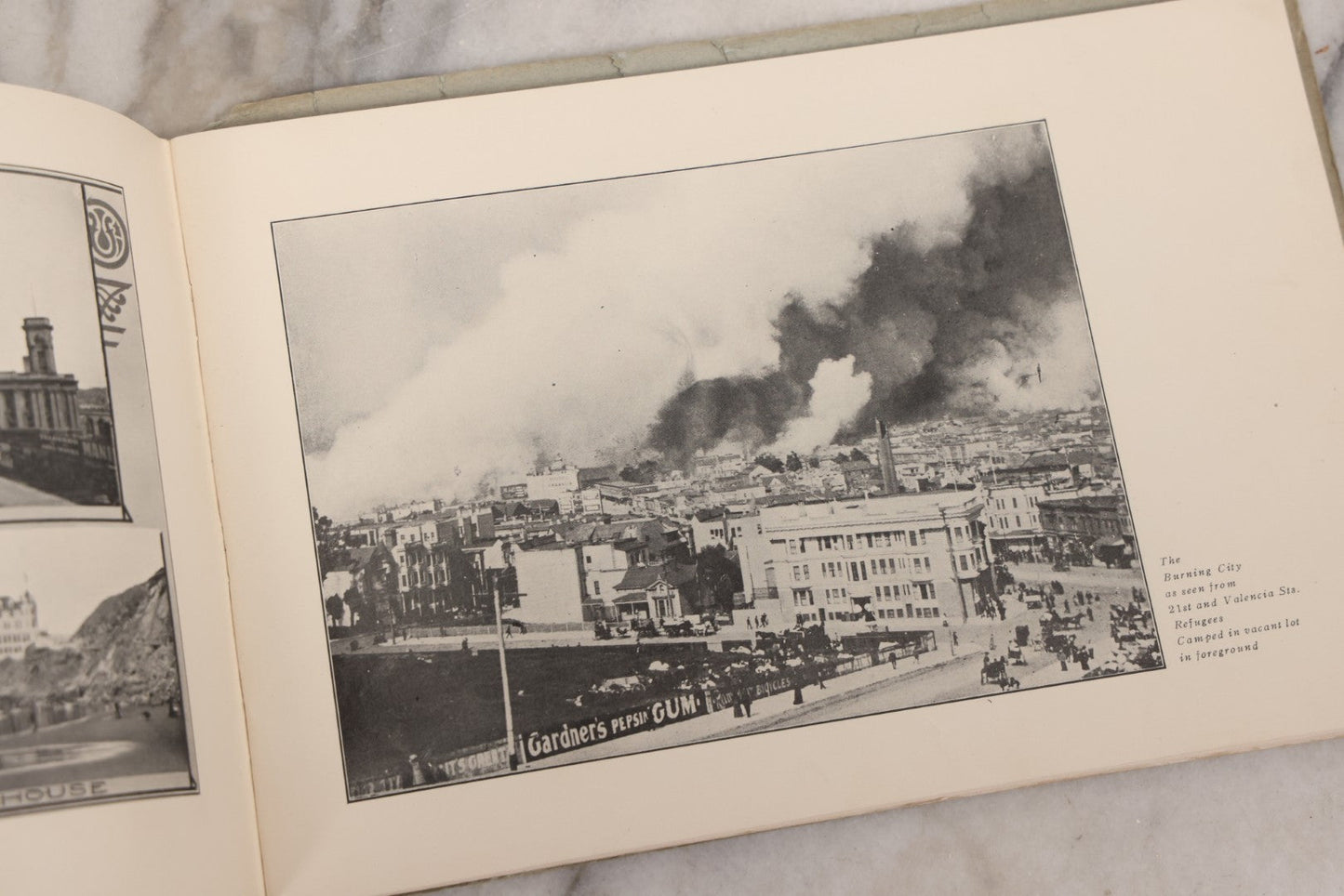 Lot 165 - "The Old San Francisco And New" Antique Earthquake And Fire Photo Booklet Published By Souvenir Book Company, Los Angeles, California, 1906