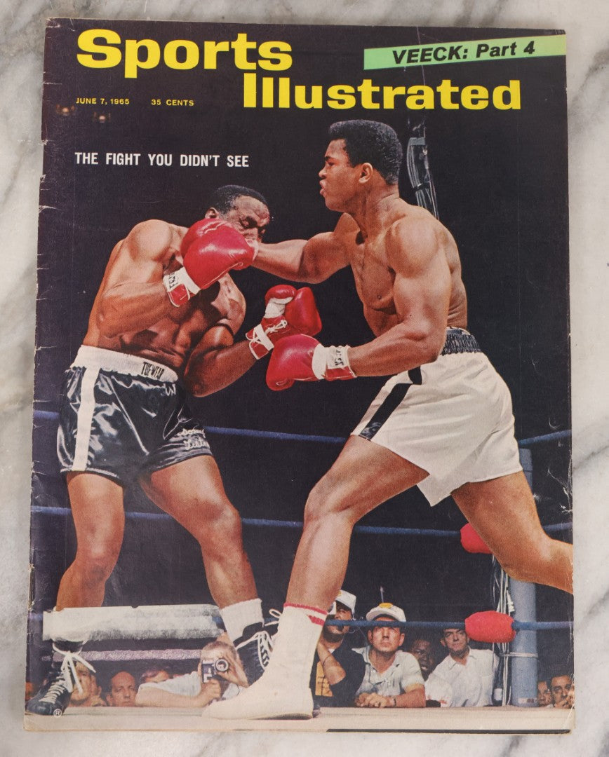 Lot 173 - Grouping Of Six Vintage Boxing And Sports Magazines Including Muhammad Ali / Cassius Clay Covers, Sports Illustrated Issues, Time Magazine, Willie Pastrano Cover, And The Ring With Frazier & Chuvalo, 1960s