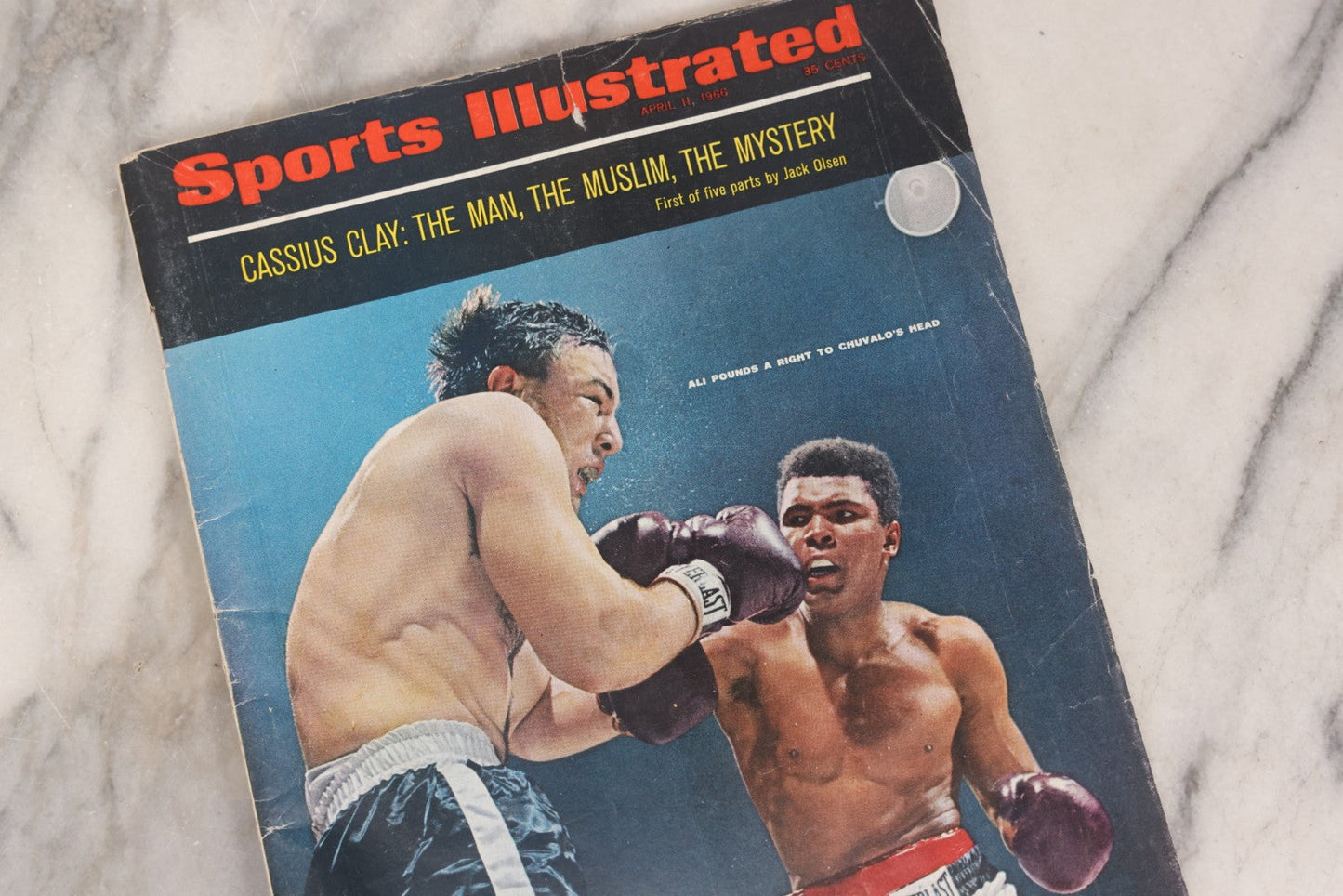 Lot 173 - Grouping Of Six Vintage Boxing And Sports Magazines Including Muhammad Ali / Cassius Clay Covers, Sports Illustrated Issues, Time Magazine, Willie Pastrano Cover, And The Ring With Frazier & Chuvalo, 1960s