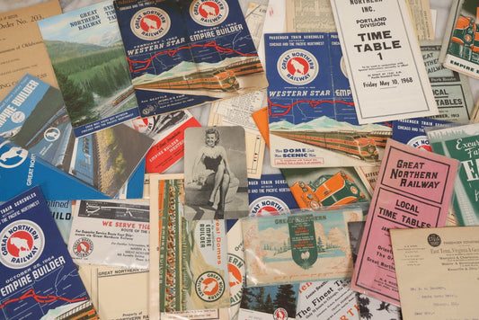 Lot 178 - Grouping Of 50+ Pieces Of Vintage Ephemera From Great Northern Railway Including Timetables, Letters, Tourism Guides, Menus, And More