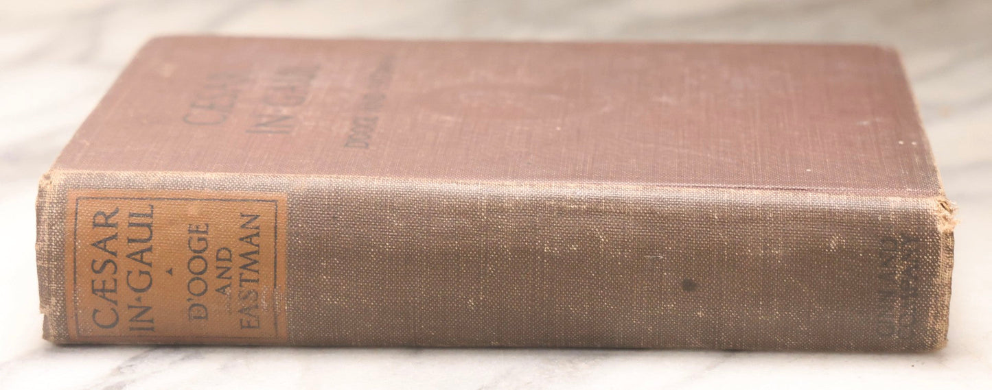 Lot 189 - "Caesar In Gaul And Selections From The Third Book Of The Civil War" Antique Illustrated Latin Language Textbook By Benjamin L. D'Ooge And Frederick C. Eastman, Published By Ginn And Company, Boston, 1917