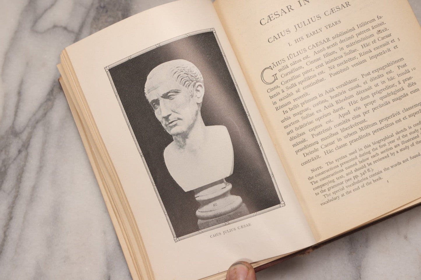 Lot 189 - "Caesar In Gaul And Selections From The Third Book Of The Civil War" Antique Illustrated Latin Language Textbook By Benjamin L. D'Ooge And Frederick C. Eastman, Published By Ginn And Company, Boston, 1917