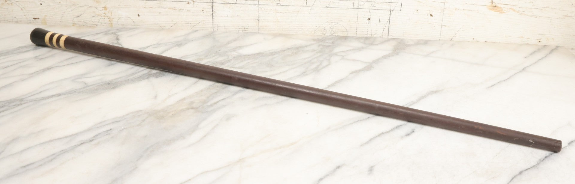 Lot 004 - Antique Cane With Sterling Silver Medallion Dated July 20th, 1901 And Monogrammed "P.M.C." Mounted On Horn Grip With Banded Bone And Wood Shaft, 33-1/2" L