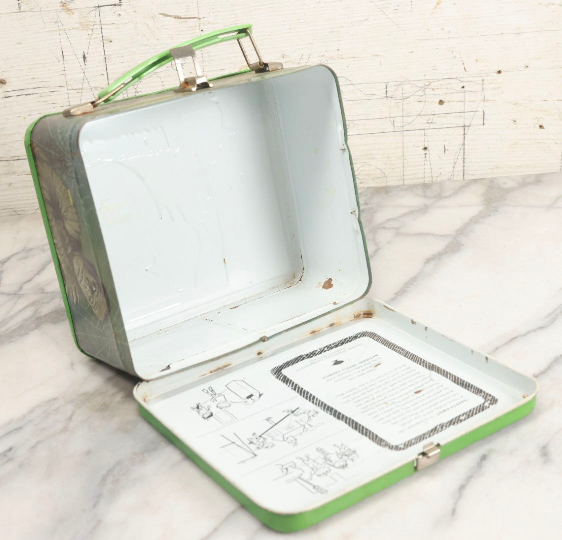 Lot 008 - Vintage Universal Movie Monsters Aladdin Brand Tin Lithograph Lunchbox Featuring Count Dracula, Wolf Man, Frankenstein, Mummy, Phantom Of The Opera, Creature From The Black Lagoon, Copyright 1979, Aladdin Industries Inc., Nashville, Tennessee