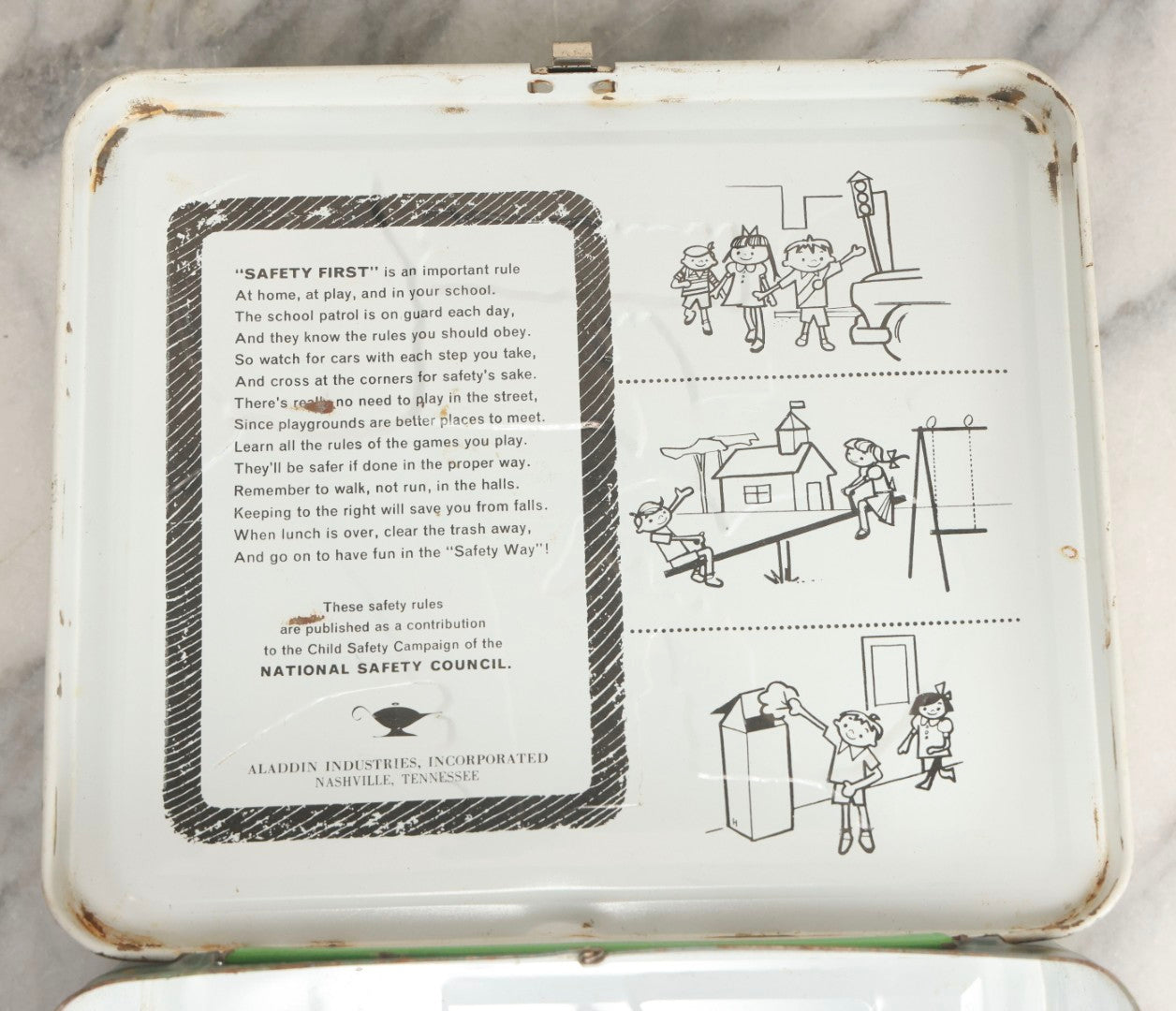 Lot 008 - Vintage Universal Movie Monsters Aladdin Brand Tin Lithograph Lunchbox Featuring Count Dracula, Wolf Man, Frankenstein, Mummy, Phantom Of The Opera, Creature From The Black Lagoon, Copyright 1979, Aladdin Industries Inc., Nashville, Tennessee