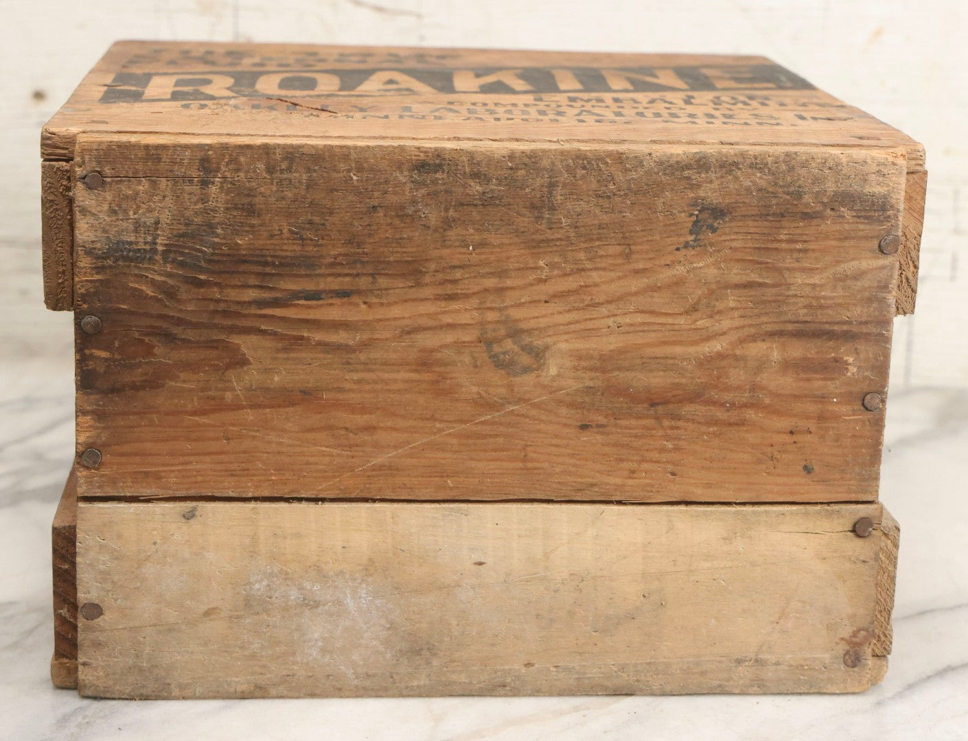 Lot 015 - Antique Wood Crate For Roakine Embalming Fluid, Compounded By Oakley Laboratories Inc., Minneapolis, Minnesota