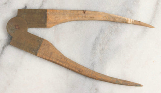 Lot 032 - Antique Make-Do Folding Stanley Ruler Converted To Caliper With Carved Pointed Wooden Ends And Brass Pivot Hardware