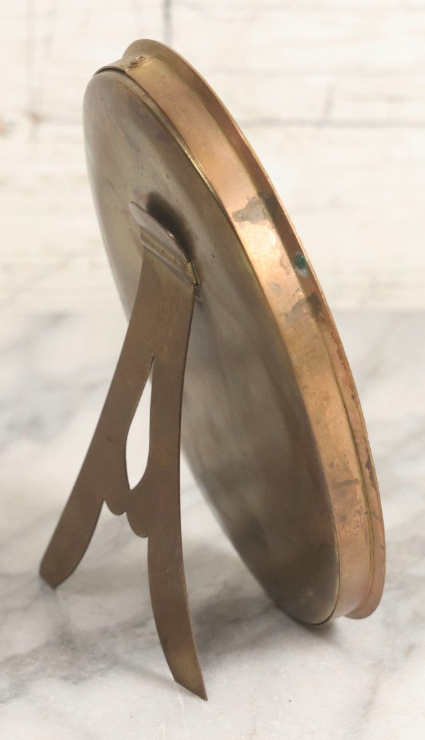 Lot 039 - Antique Brass Oval Photo Frame With Whirling Logs Motif By Kronheimer & Oldenbusch K & O Co.