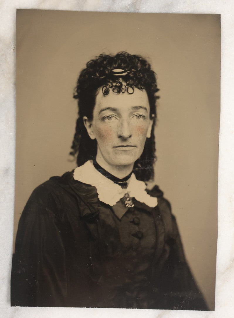 Lot 121 - Antique Half Plate Tintype Photograph Of Gaunt Woman With Rosy Cheeks And Curly Hair