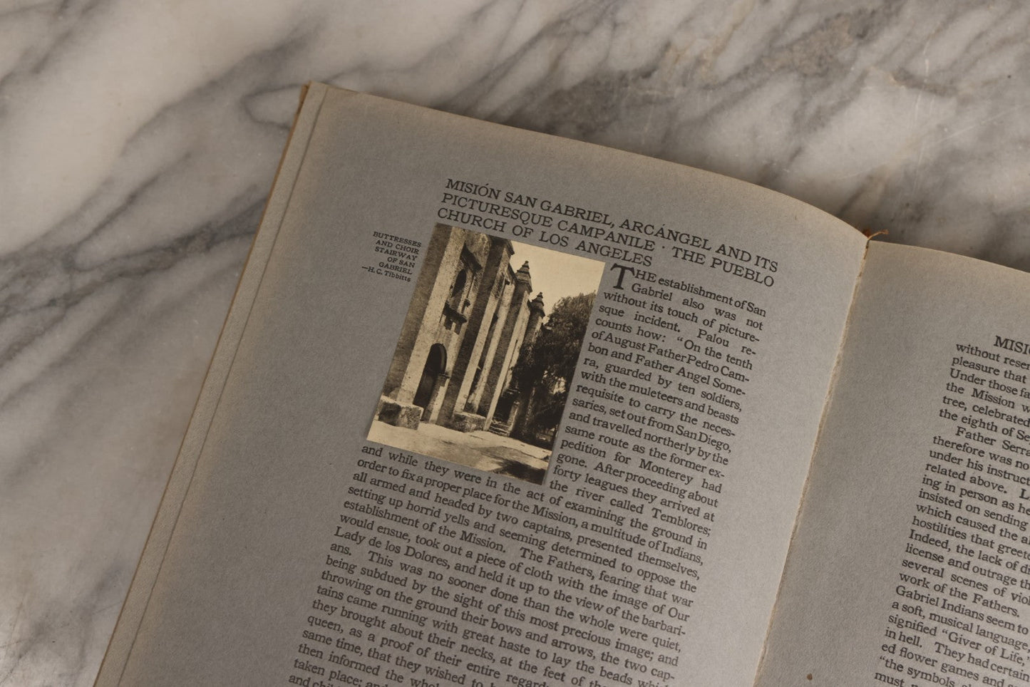 Lot 159 - "The Old Spanish Missions Of California" Antique Illustrated Exlib Architectural And Historical Book By Paul Elder, Tipped In Illustrations, Published By Paul Elder And Company, San Francisco, California, 1913
