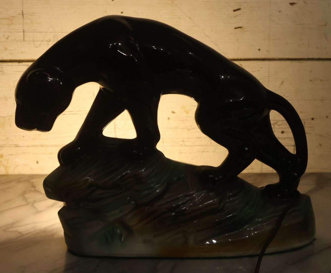 Lot 002 - Vintage Mid Century Ceramic Panther Television T.V. Lamp, Large Size