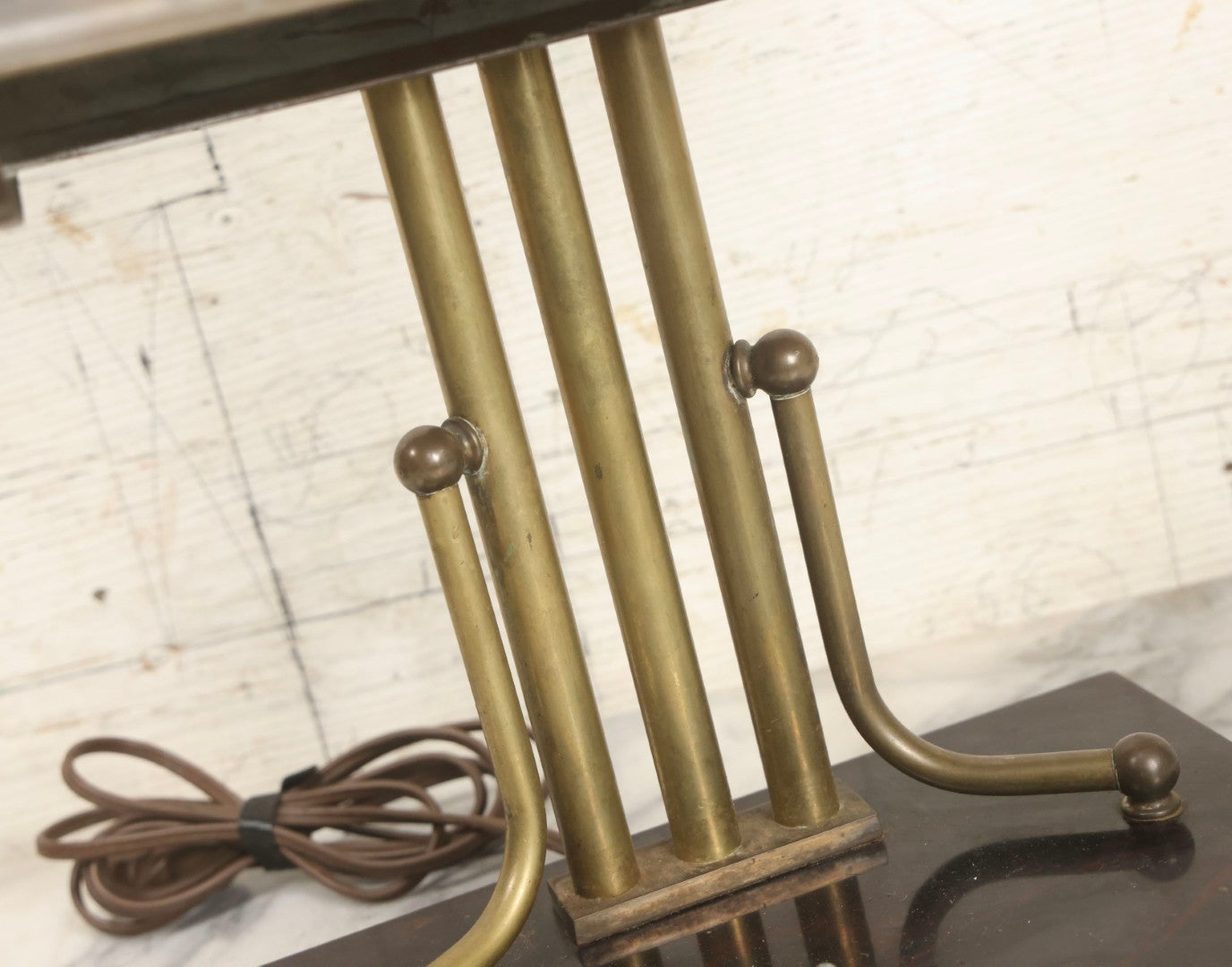 Lot 006 - Antique Brass Desk Lamp With Faux Slate Wood Base And Mechanical Power Switch, 14-1/4" H