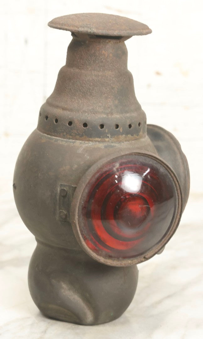 Lot 008 - Antique Yankee "B" Automotive Oil Lamp Lantern With Red And Clear Lenses, Burner, Note Base Badly Damaged, 8-1/2" H