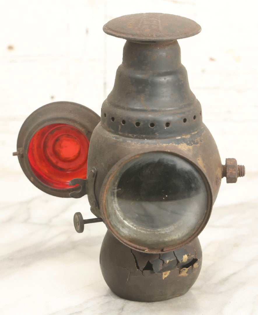 Lot 008 - Antique Yankee "B" Automotive Oil Lamp Lantern With Red And Clear Lenses, Burner, Note Base Badly Damaged, 8-1/2" H