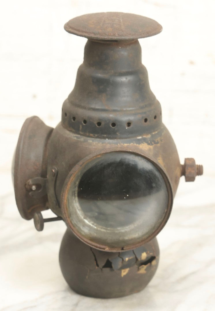 Lot 008 - Antique Yankee "B" Automotive Oil Lamp Lantern With Red And Clear Lenses, Burner, Note Base Badly Damaged, 8-1/2" H