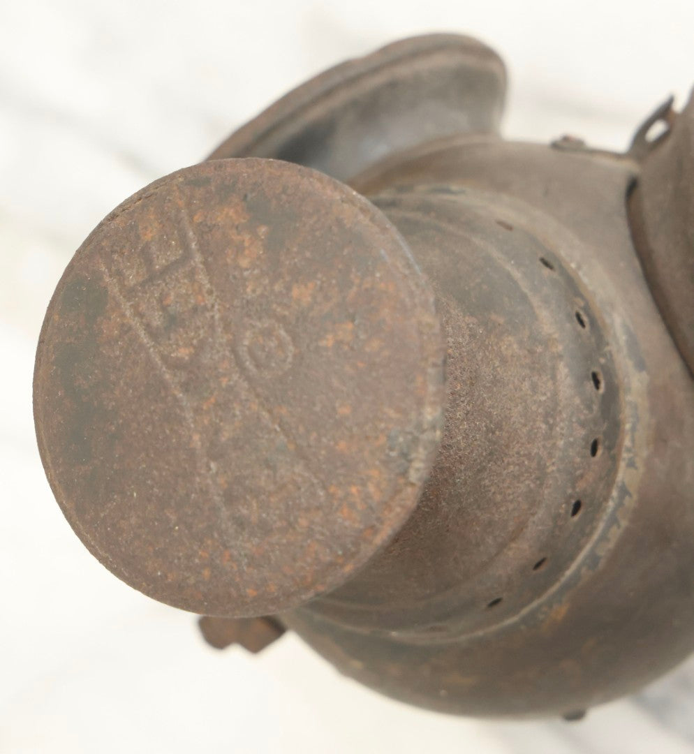 Lot 008 - Antique Yankee "B" Automotive Oil Lamp Lantern With Red And Clear Lenses, Burner, Note Base Badly Damaged, 8-1/2" H