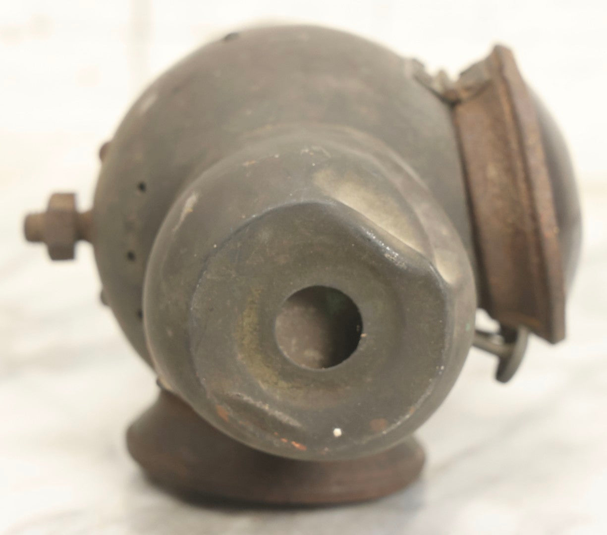 Lot 008 - Antique Yankee "B" Automotive Oil Lamp Lantern With Red And Clear Lenses, Burner, Note Base Badly Damaged, 8-1/2" H