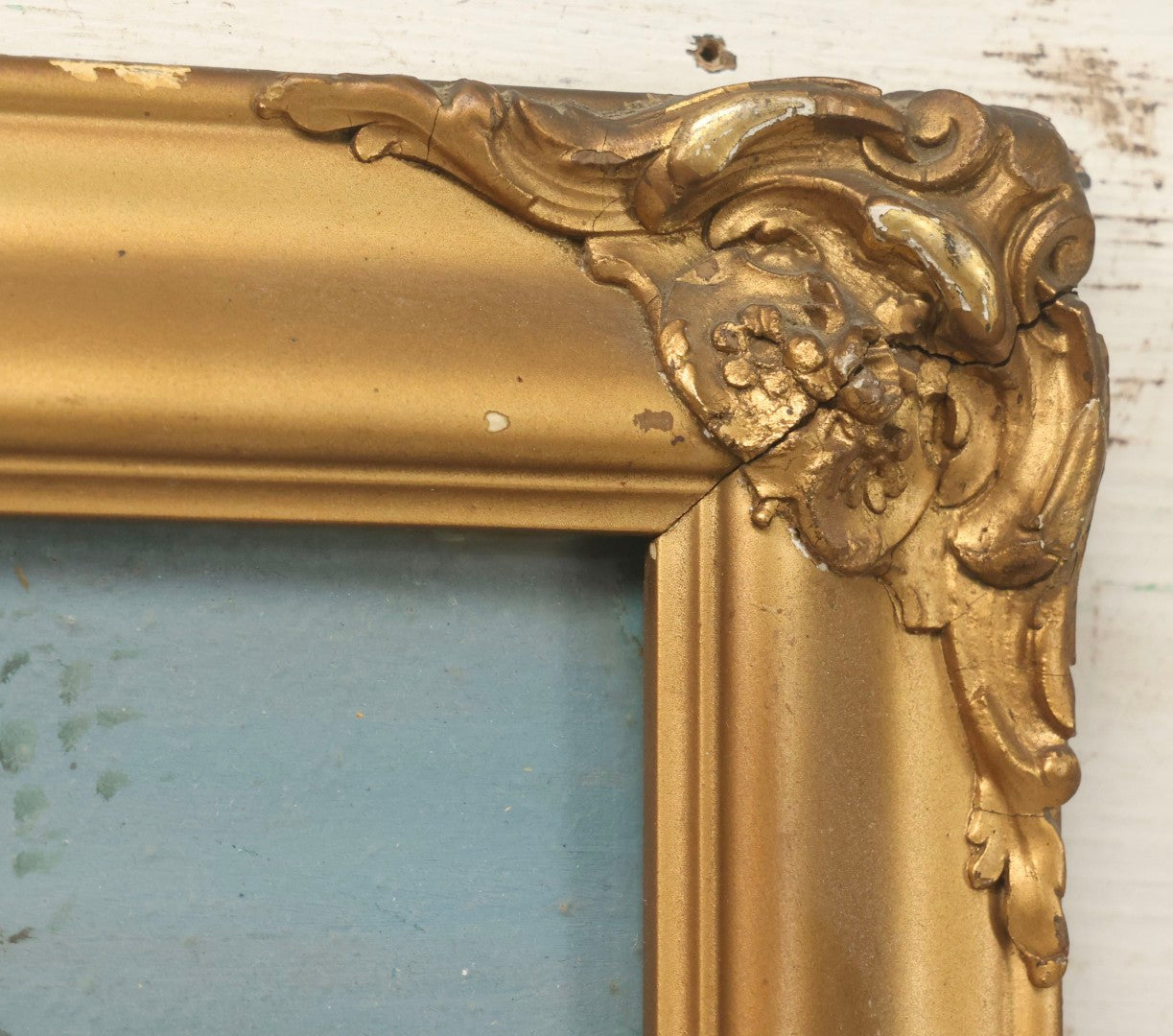 Lot 029 - Antique Ealry 20th Century Romantic Genre Scene Oil On Board, Sailor And Couple At Moonlit Seaside With Naval Officer, In Gilt Frame, 23-3/8" x 19-1/2"