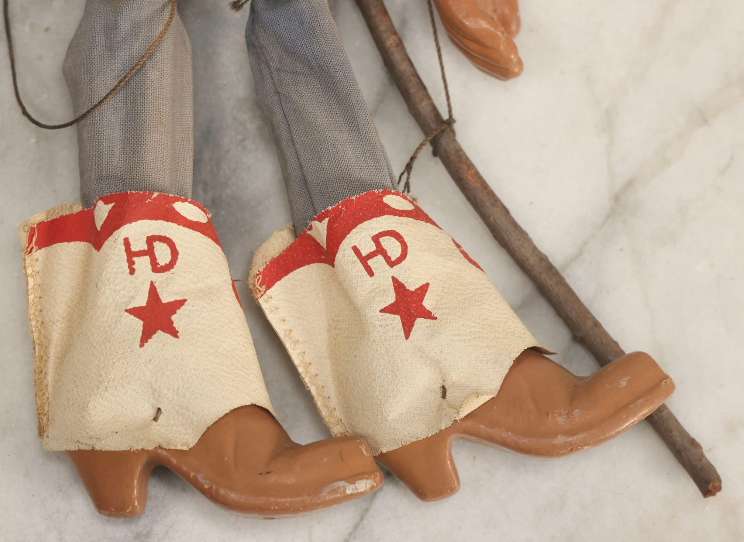 Lot 054 - Vintage Howdy Doody Marionette Puppet Ventriloquist Dummy With Composition Head, Hands, And Feet, Tangled Strings, Doll 17" H