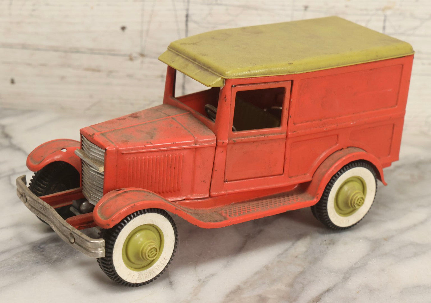 Lot 056 - Vintage Buddy L Ol' Buddy's Pie Wagon Pressed Steel Panel Truck No. 4243, Pink With Green Roof, Incomplete, Poor Condition, 10-1/4" L
