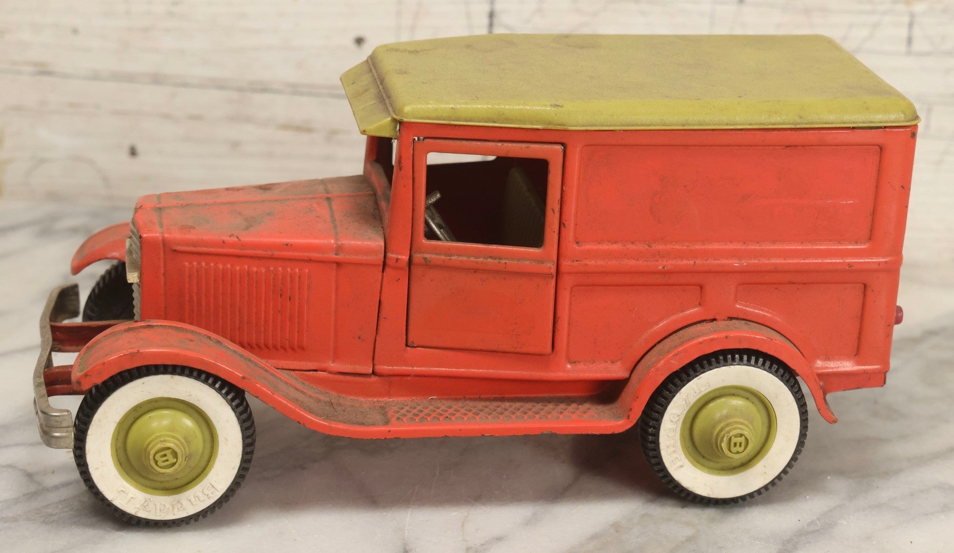 Lot 056 - Vintage Buddy L Ol' Buddy's Pie Wagon Pressed Steel Panel Truck No. 4243, Pink With Green Roof, Incomplete, Poor Condition, 10-1/4" L