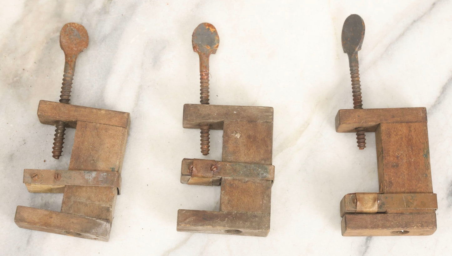 Lot 080 - Grouping Of 17 Vintage Woodworkers Clamps
