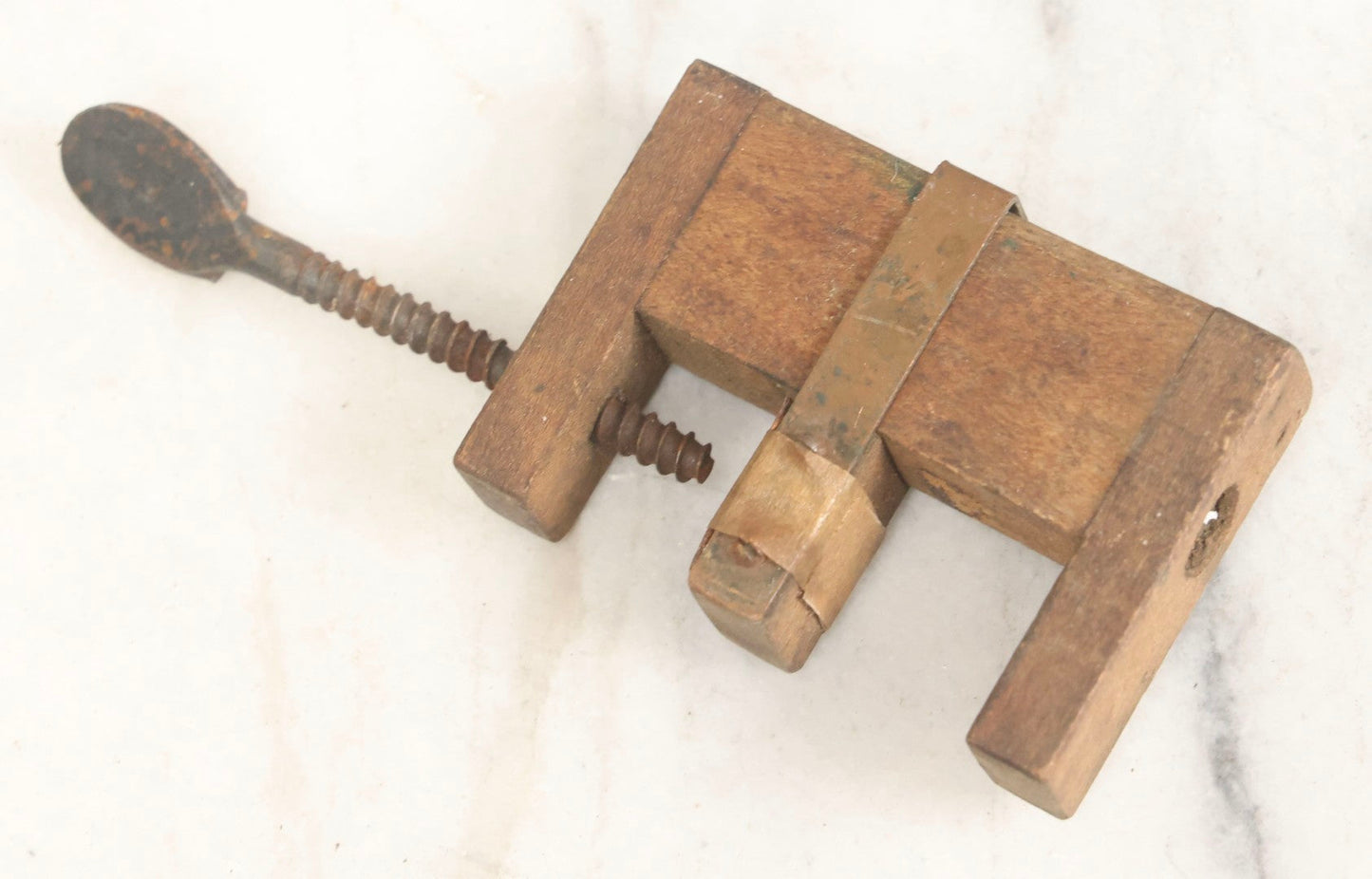 Lot 080 - Grouping Of 17 Vintage Woodworkers Clamps