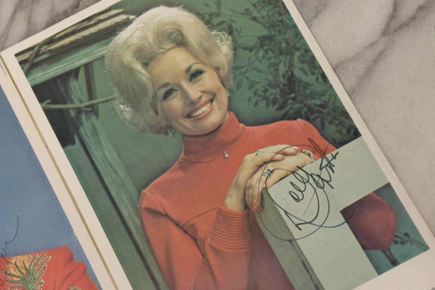 Lot 093 - Vintage “Welcome To The Porter Wagoner Show” Nashville Program With Autographs, Including Dolly Parton