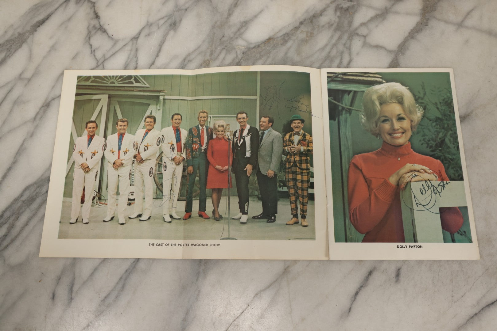 Lot 093 - Vintage “Welcome To The Porter Wagoner Show” Nashville Program With Autographs, Including Dolly Parton