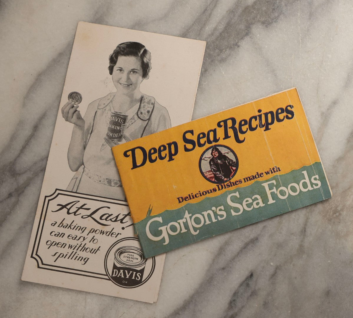 Lot 112 - Grouping Of 18+ Vintage Cooking And Recipe Booklets Including Calumet, Knox Gelatine, Jell-O, Aunt Jemima, And Bond Bread