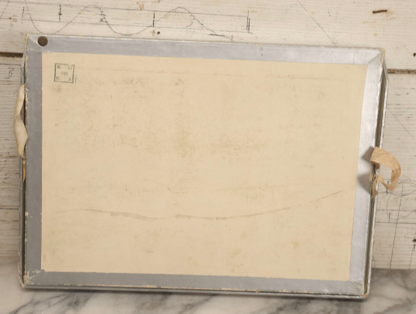 Lot 116 - Antique Star Twist Silver Thread Display Case With Hinged Lid, Pastel Colored Cotton Thread On Wooden Spools, And Ribbon Supports, American Thread Co., Fall River, Massachusetts