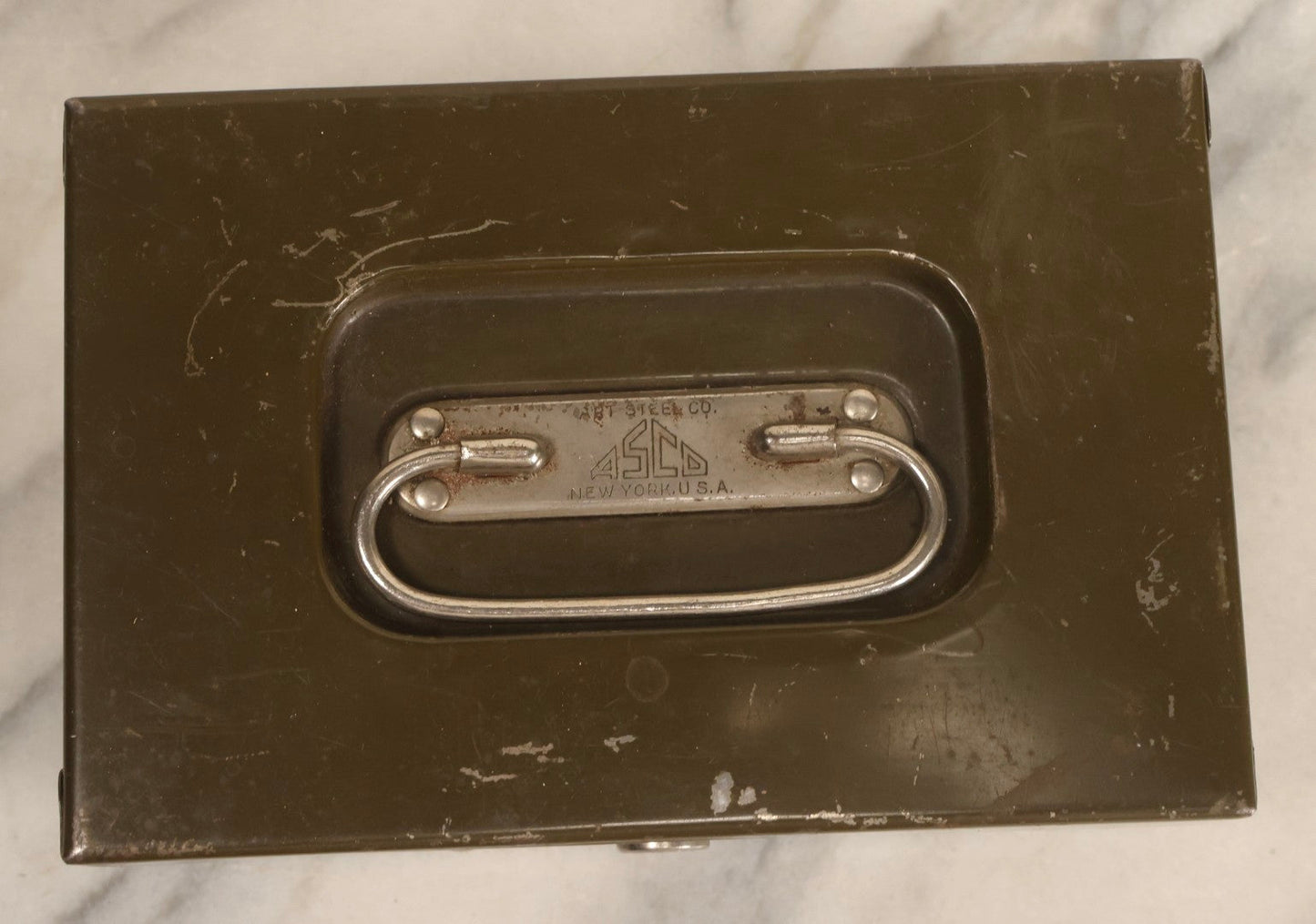 Lot 127 - Vintage Asco Olive Green Metal Cash Box With Lock And Recessed Steel Handle