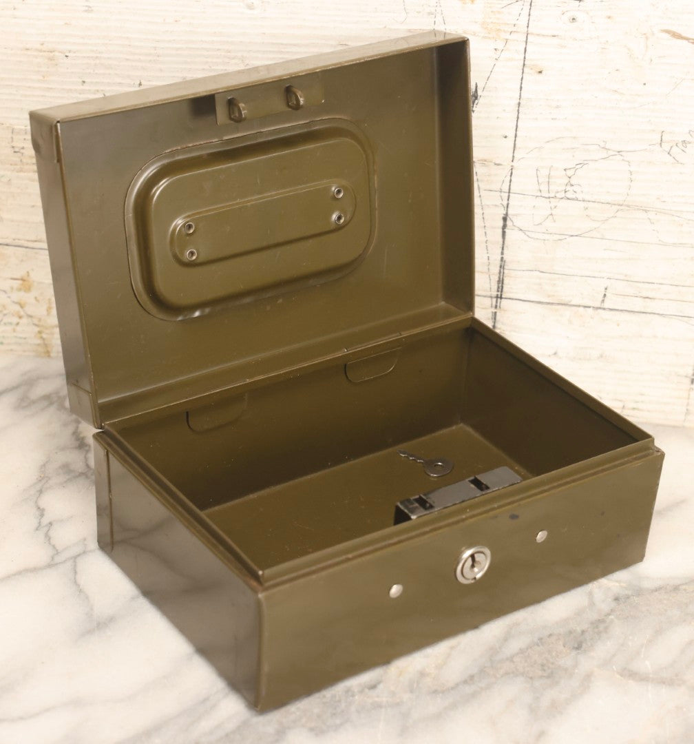 Lot 127 - Vintage Asco Olive Green Metal Cash Box With Lock And Recessed Steel Handle