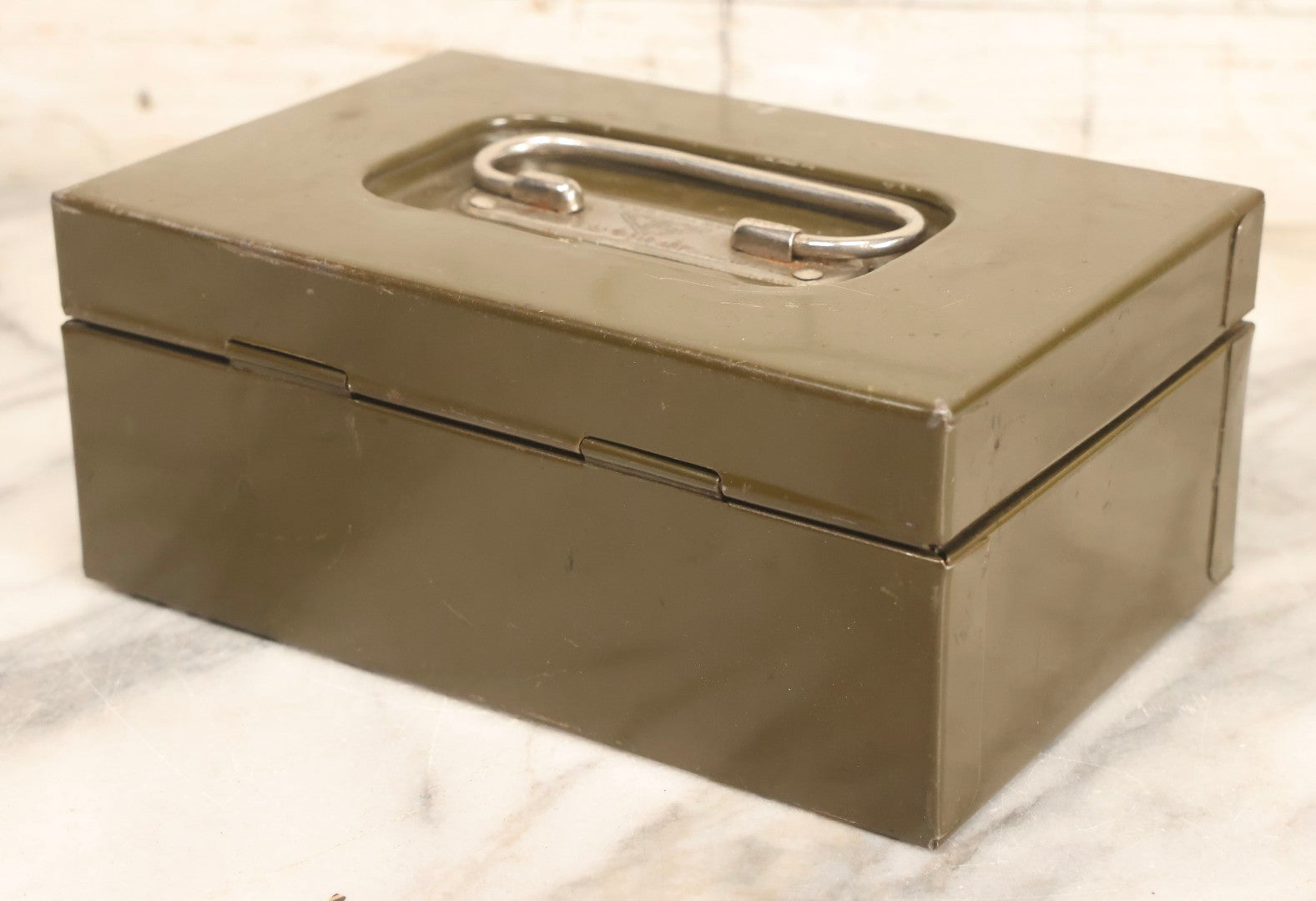 Lot 127 - Vintage Asco Olive Green Metal Cash Box With Lock And Recessed Steel Handle