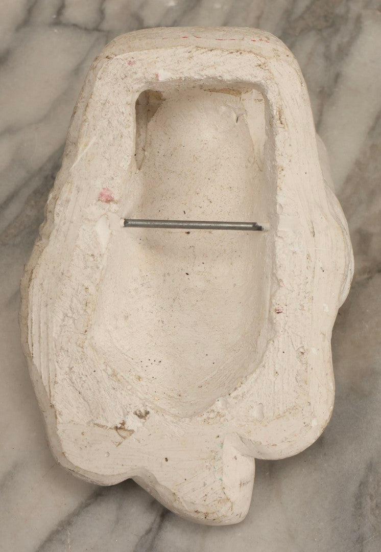 Lot 134 - Vintage Chalkware Wall Hanging Statue Of Woman With Hands Framing Face, Accents Unlimited Inc