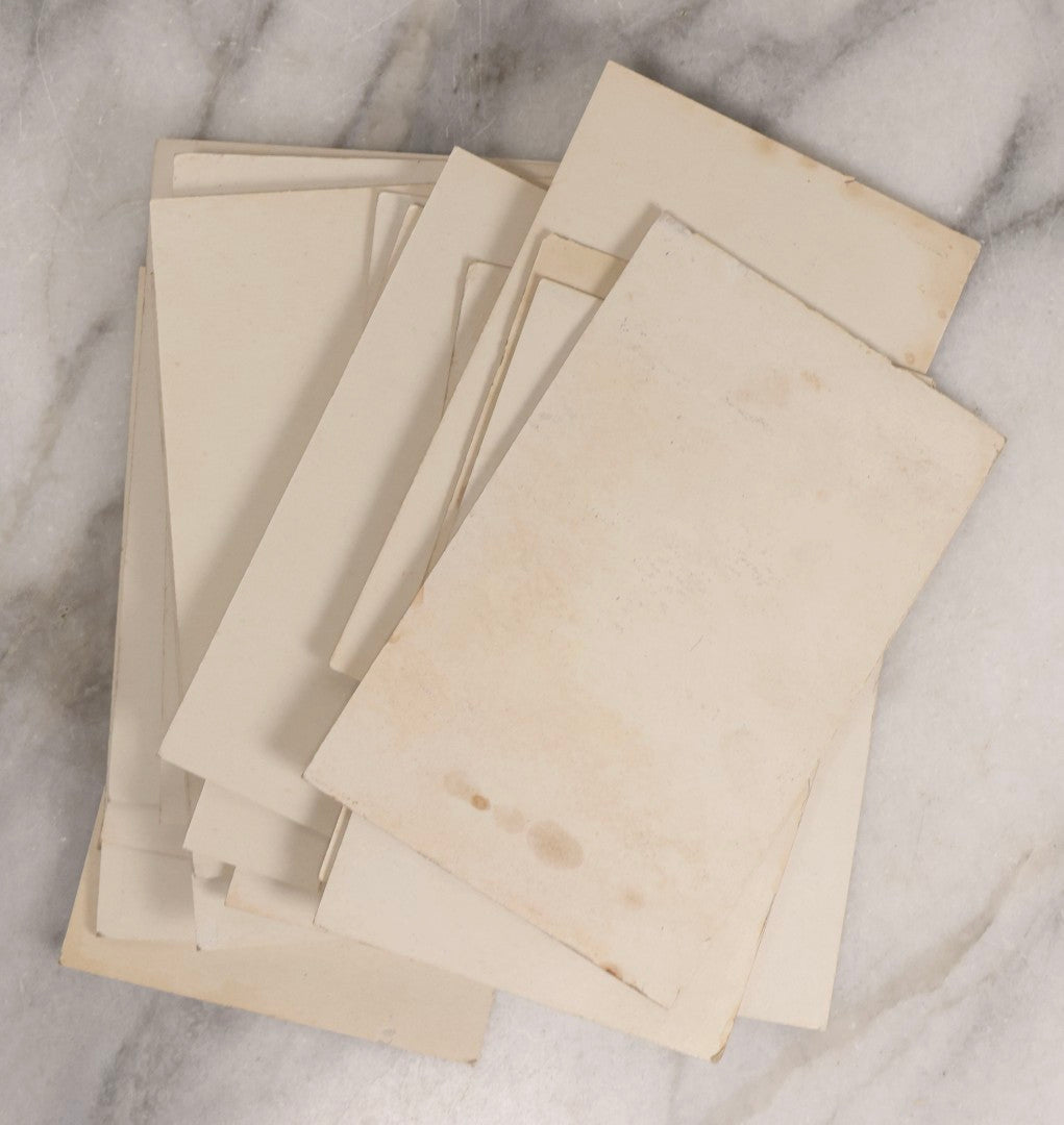 Lot 024 - Antique Set Of 20 Horoscope Reading Cards, Coin-Op Fortune Cards, Copyright 1925 Exhibit Supply Co., Chicago