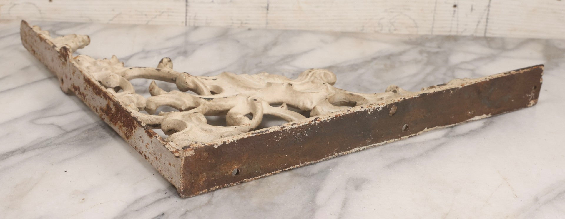 Lot 028 - Pair Of Antique White Painted Cast Iron Ornate Architectural Shelf Brackets With Figural Face Motif