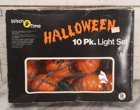 Lot 049 - Vintage Witch Time Brand Halloween Jack O' Lantern String Light Set, 10 Blow Mold Pumpkins, Electro-Plastics Inc., 1988