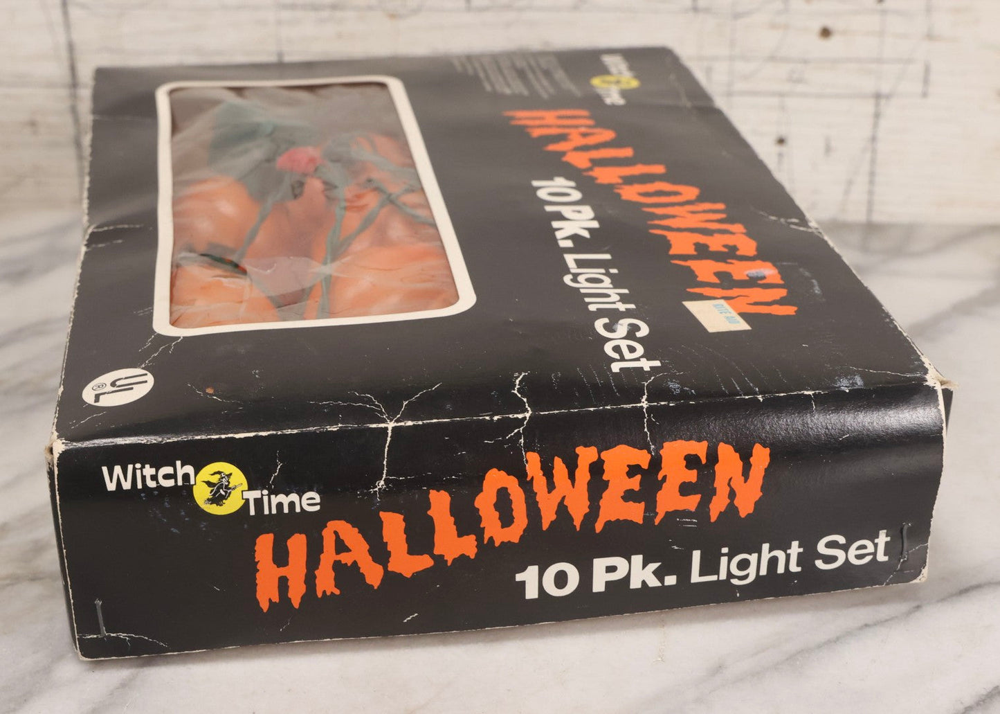Lot 049 - Vintage Witch Time Brand Halloween Jack O' Lantern String Light Set, 10 Blow Mold Pumpkins, Electro-Plastics Inc., 1988
