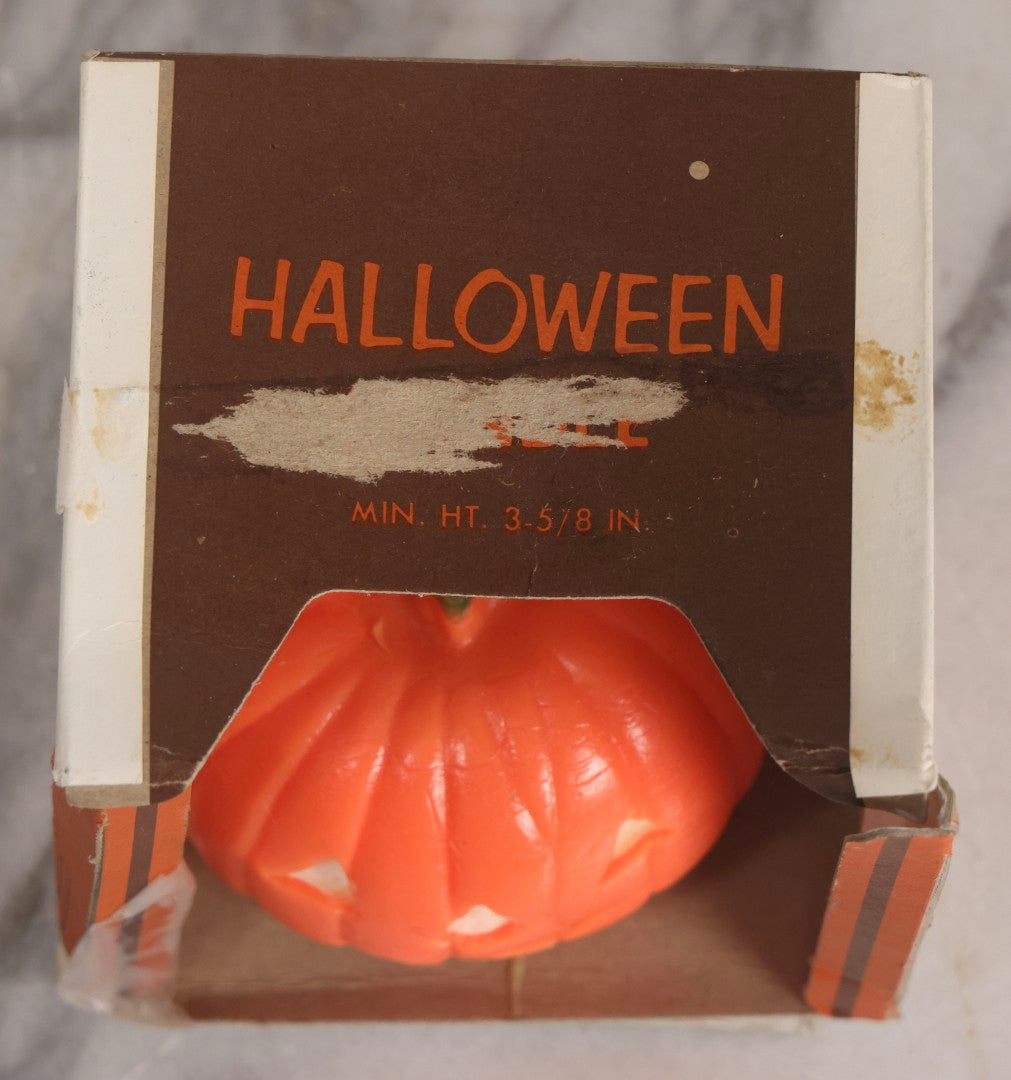 Lot 050 - Trio Of Vintage Halloween Items Including Gurley Jack O' Lantern Candle In Box, Trick-Or-Treat Bag, And Chazy Orchards Ghost Apple Bag