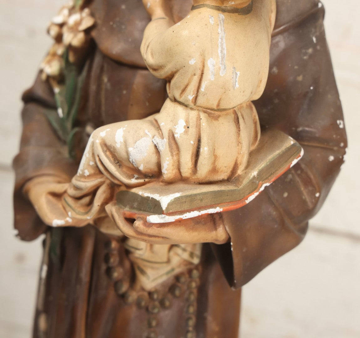 Lot 103 - Vintage Chalkware Saint Anthony With The Child Jesus Figural Religious Sculpture