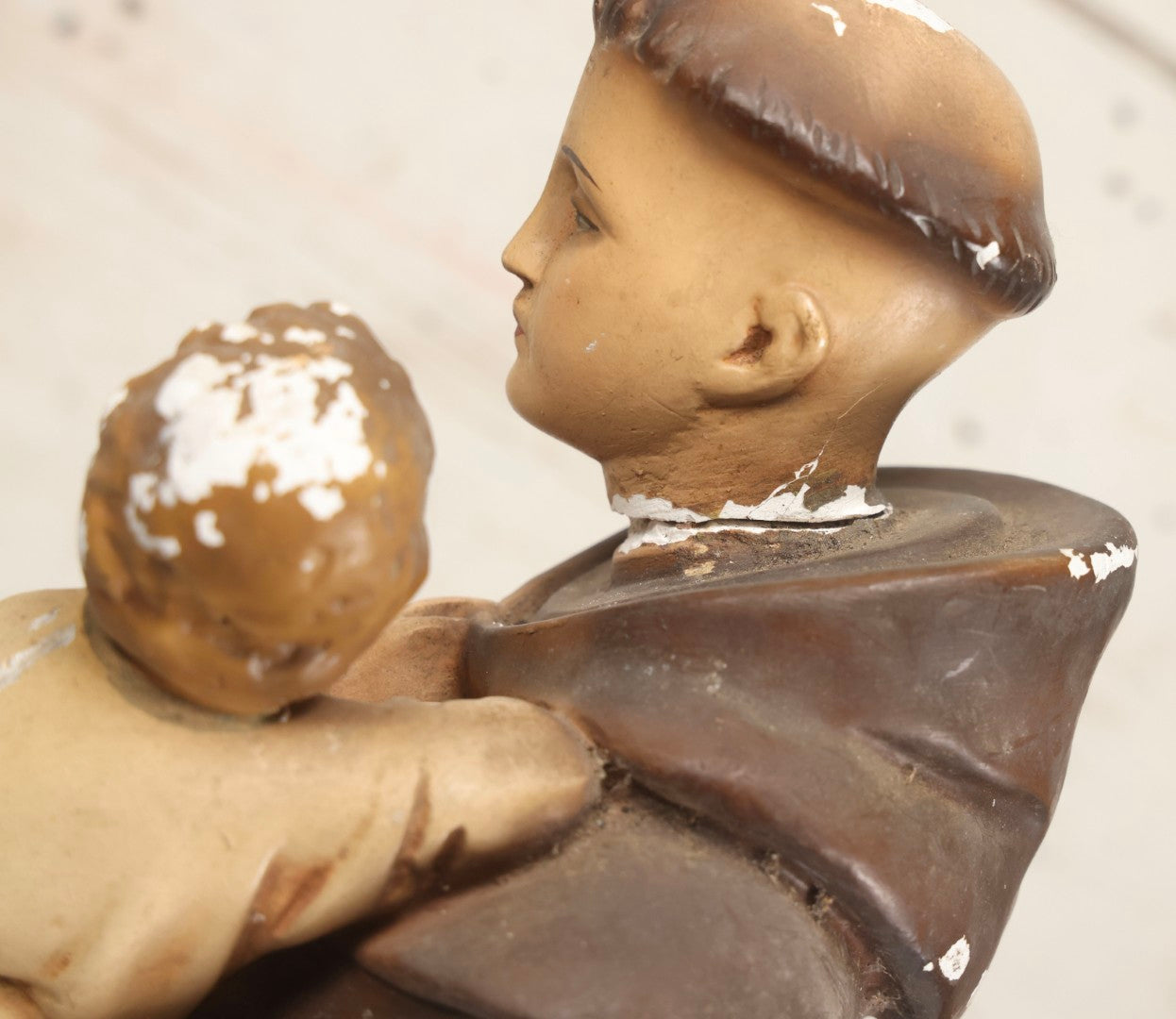 Lot 103 - Vintage Chalkware Saint Anthony With The Child Jesus Figural Religious Sculpture